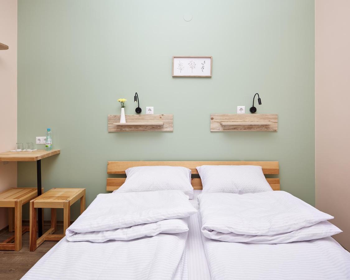 Dream Hostel Khmelnytskyi ภายนอก รูปภาพ