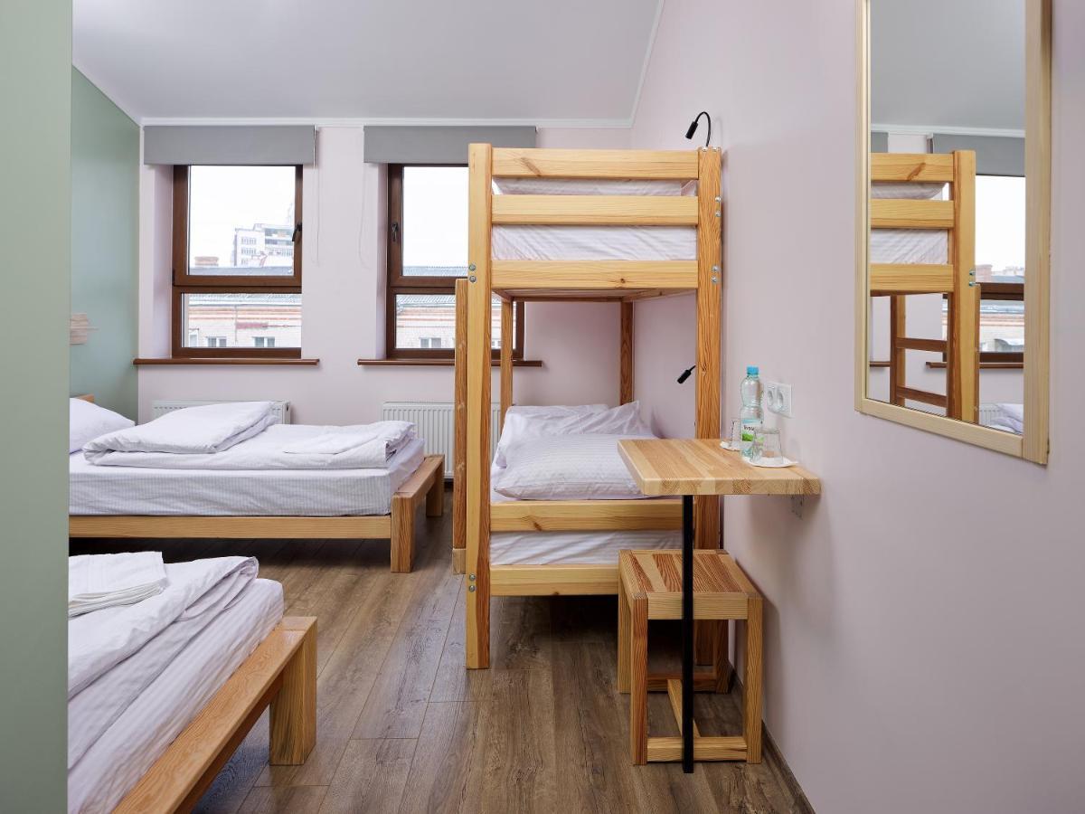 Dream Hostel Khmelnytskyi ภายนอก รูปภาพ