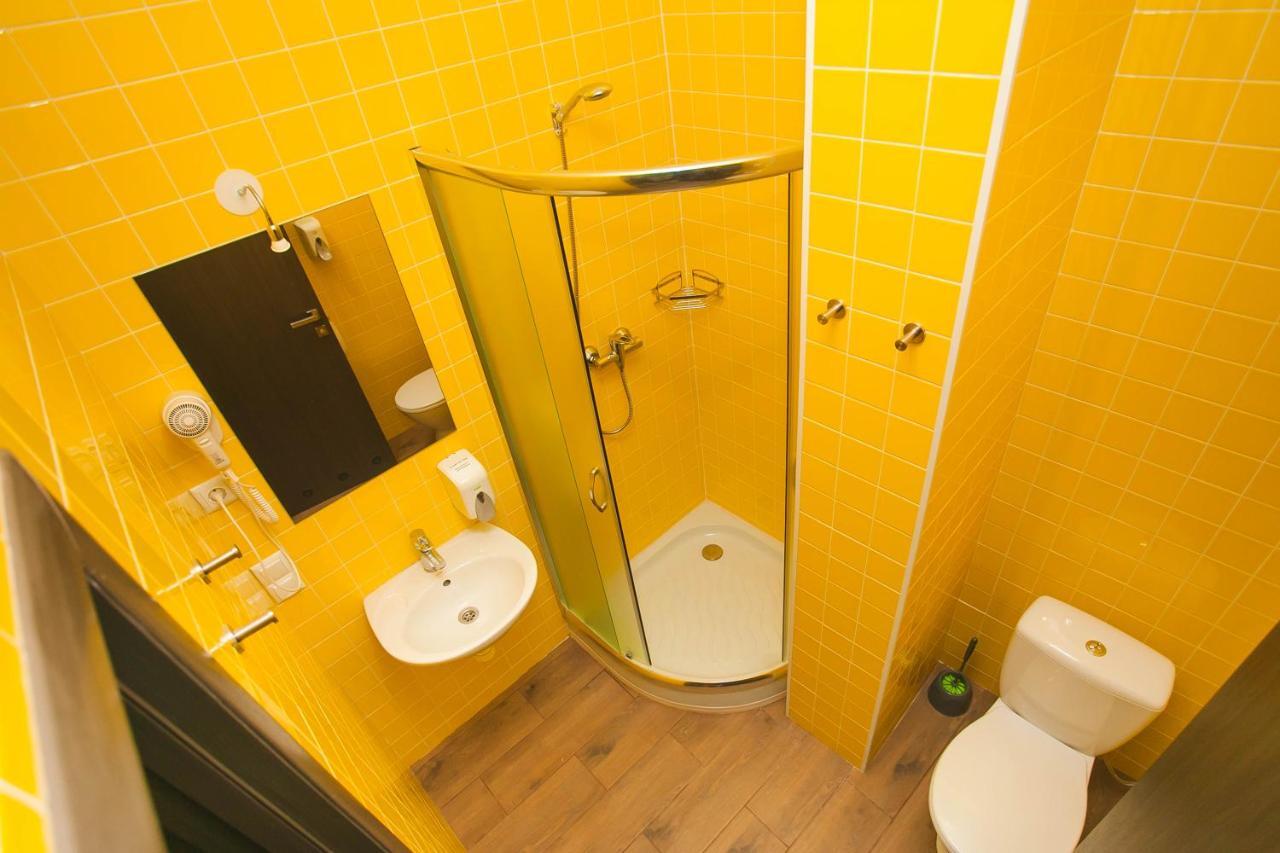 Dream Hostel Khmelnytskyi ภายนอก รูปภาพ