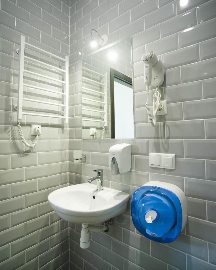 Dream Hostel Khmelnytskyi ภายนอก รูปภาพ