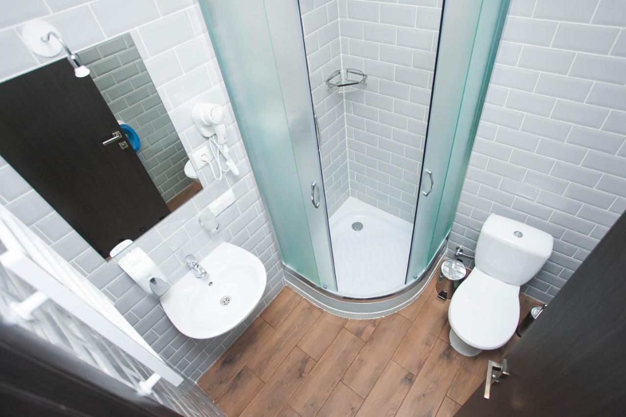 Dream Hostel Khmelnytskyi ภายนอก รูปภาพ