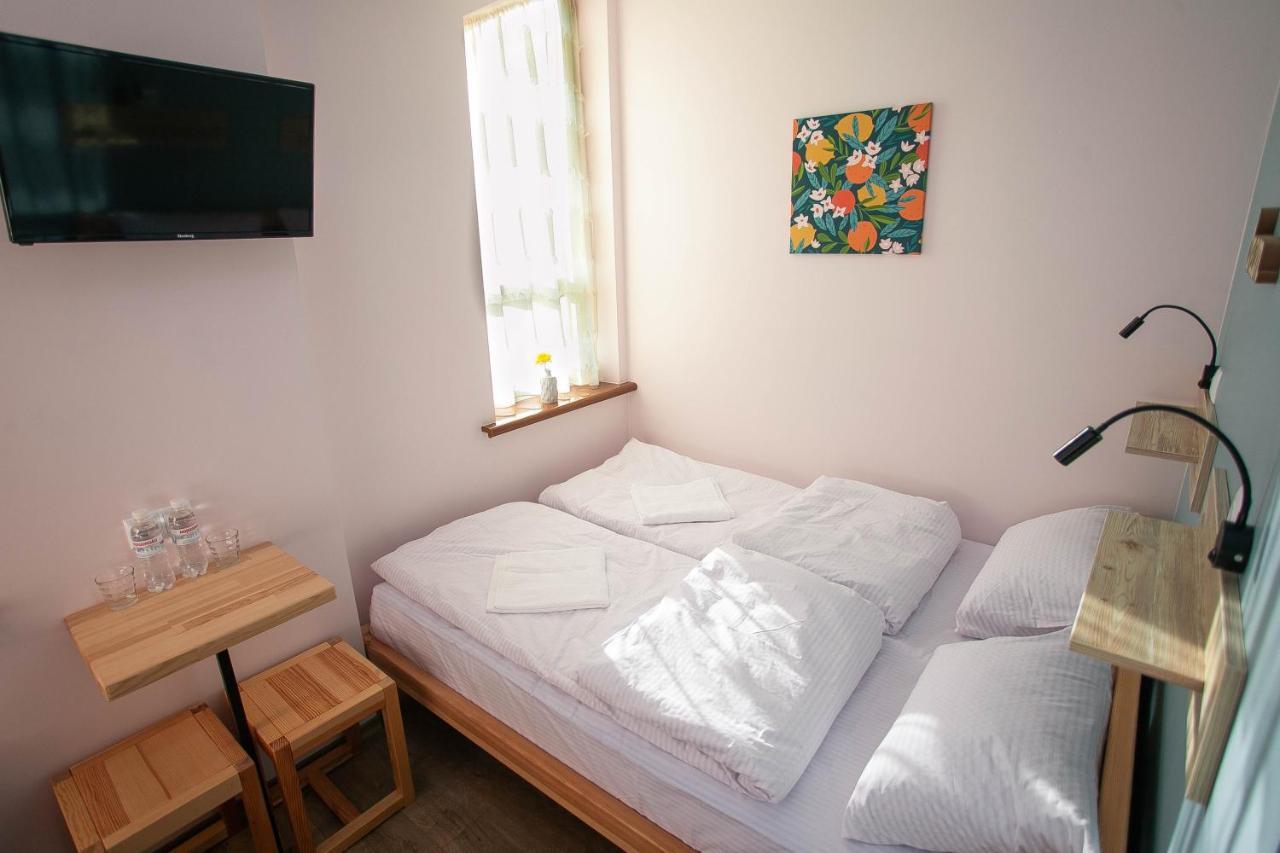 Dream Hostel Khmelnytskyi ภายนอก รูปภาพ