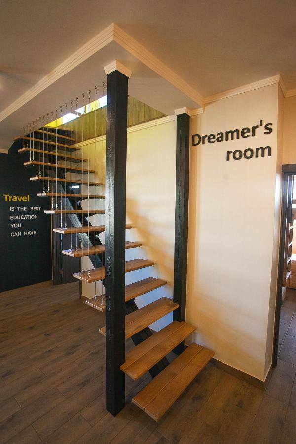 Dream Hostel Khmelnytskyi ภายนอก รูปภาพ
